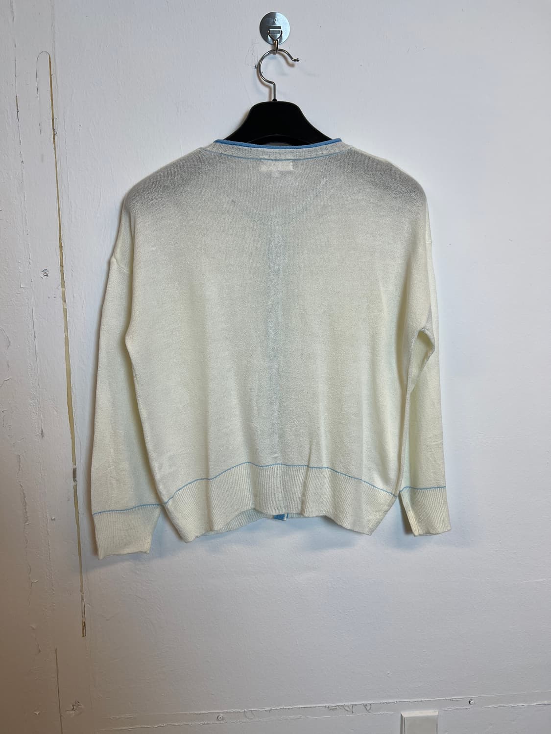 O111 TITICACA 아이보리 블루포인트 가디건 F 상품이미지2