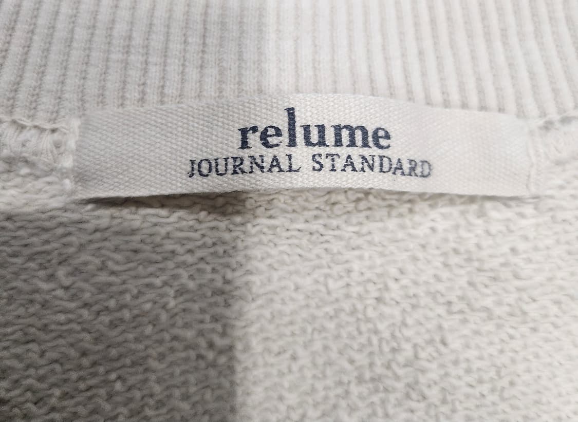 저널 스탠다드 브이넥 맨투맨 F 상품이미지3