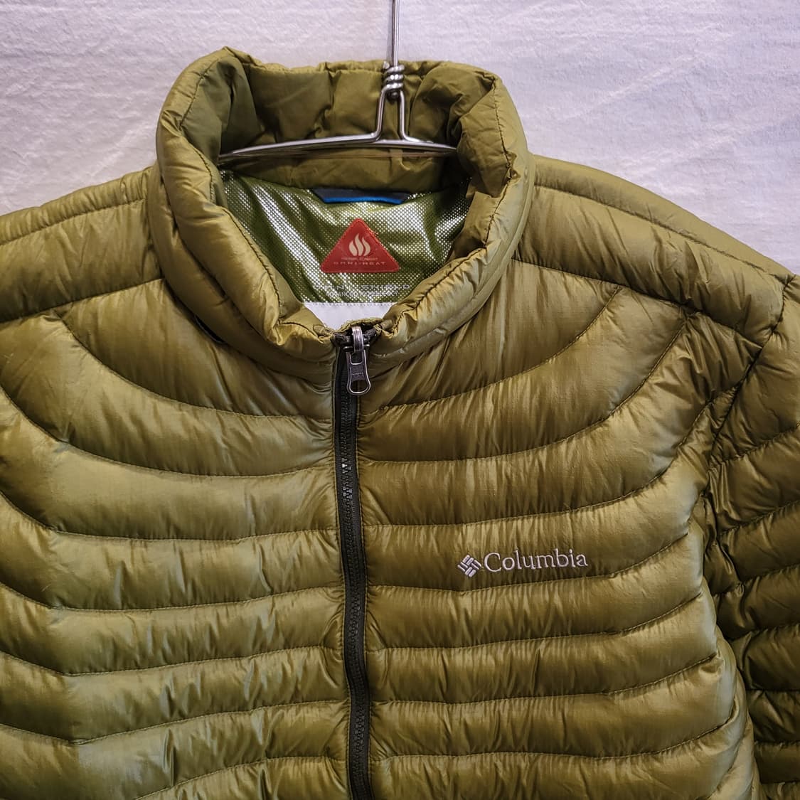 컬럼비아 고프코어 경량 패딩 자켓 올리브 그린 상품이미지2