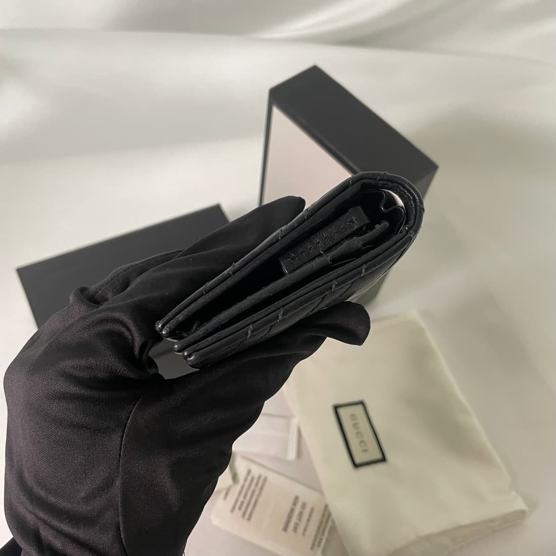 구찌 마몬트 마틀라쎄 반지갑 블랙 금장 로고 풀구성 A급 상품이미지5