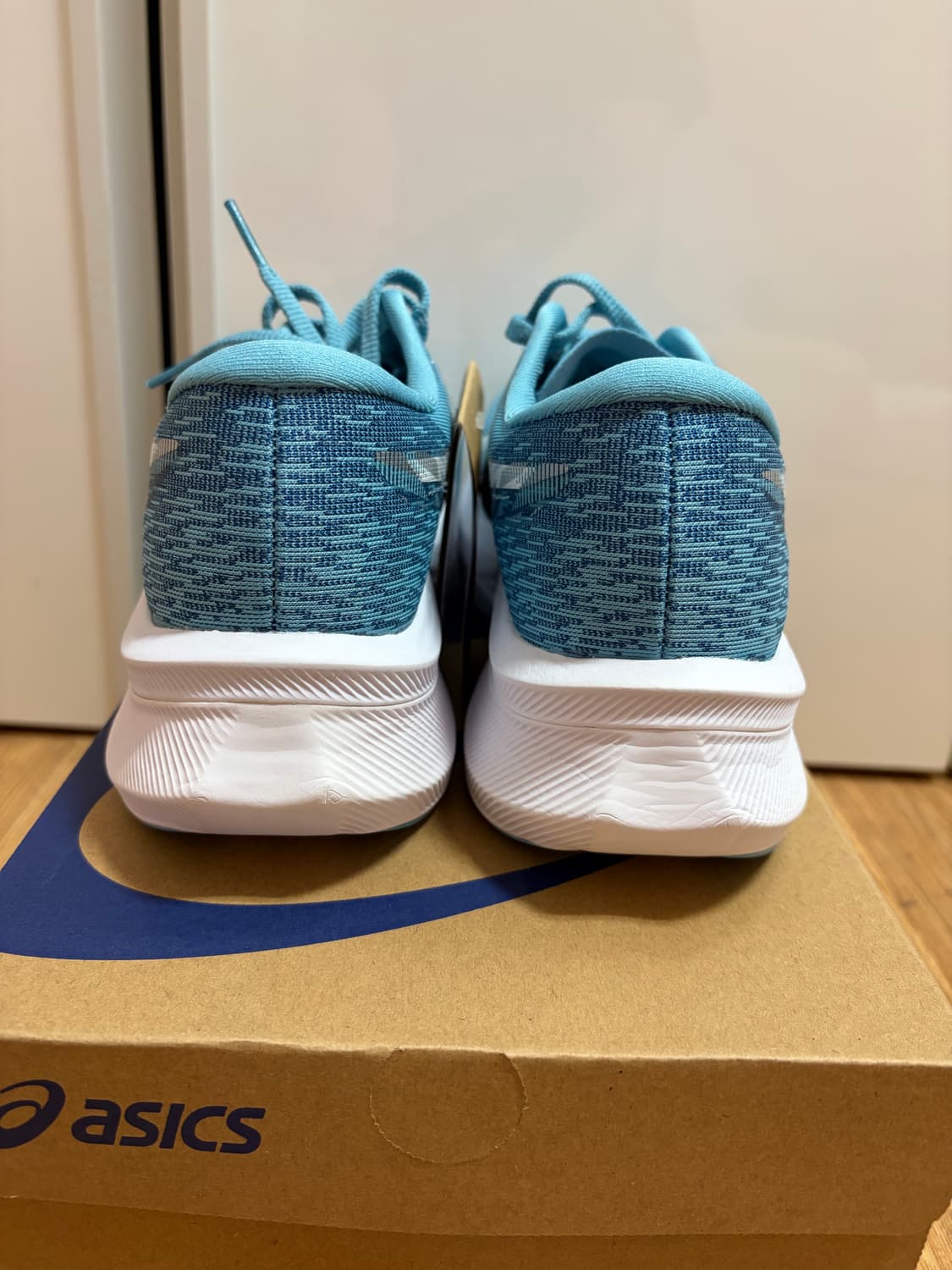 아식스 매직스피드4 와이드 255 새상품 상품이미지8