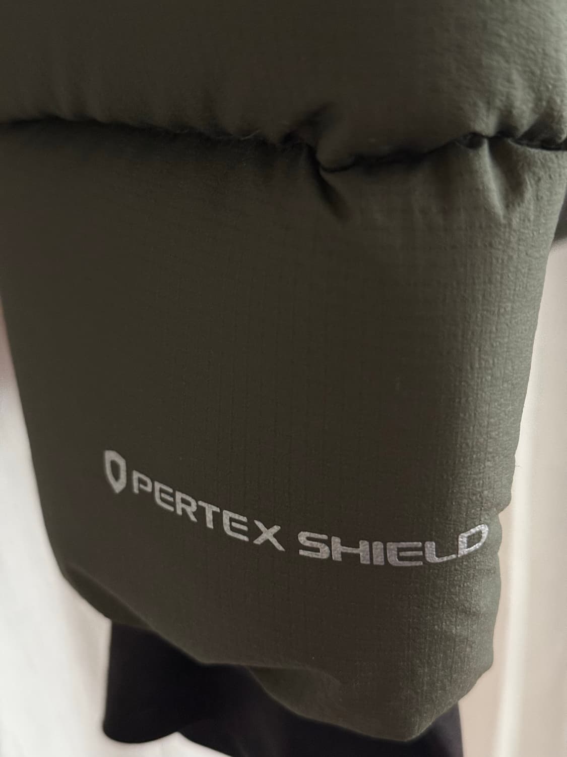 페더다운(featherdown) 패딩입니다.  상품이미지2