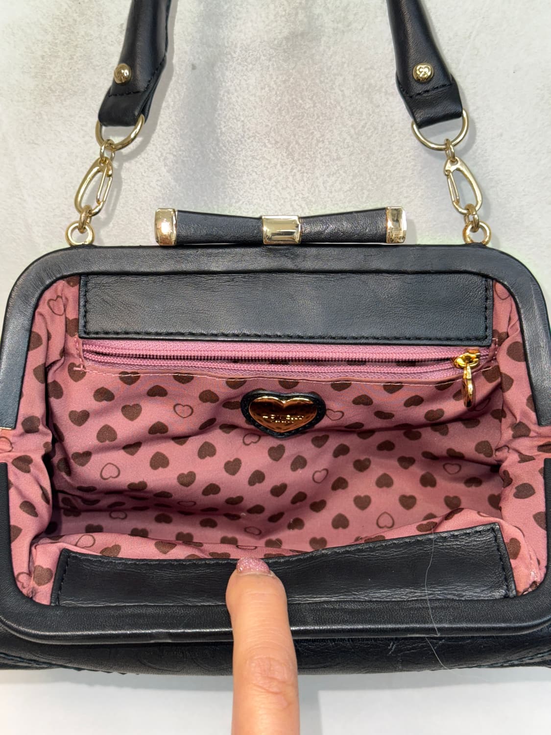 Lovcat black heart ribbon mini bag 상품이미지6