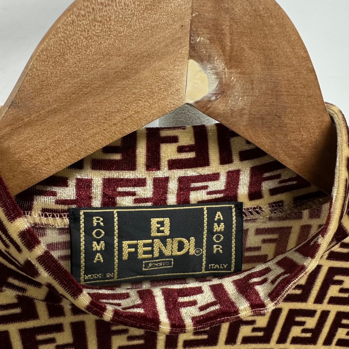 펜디 주카로고 하이넥 벨벳 원피스 상품이미지4