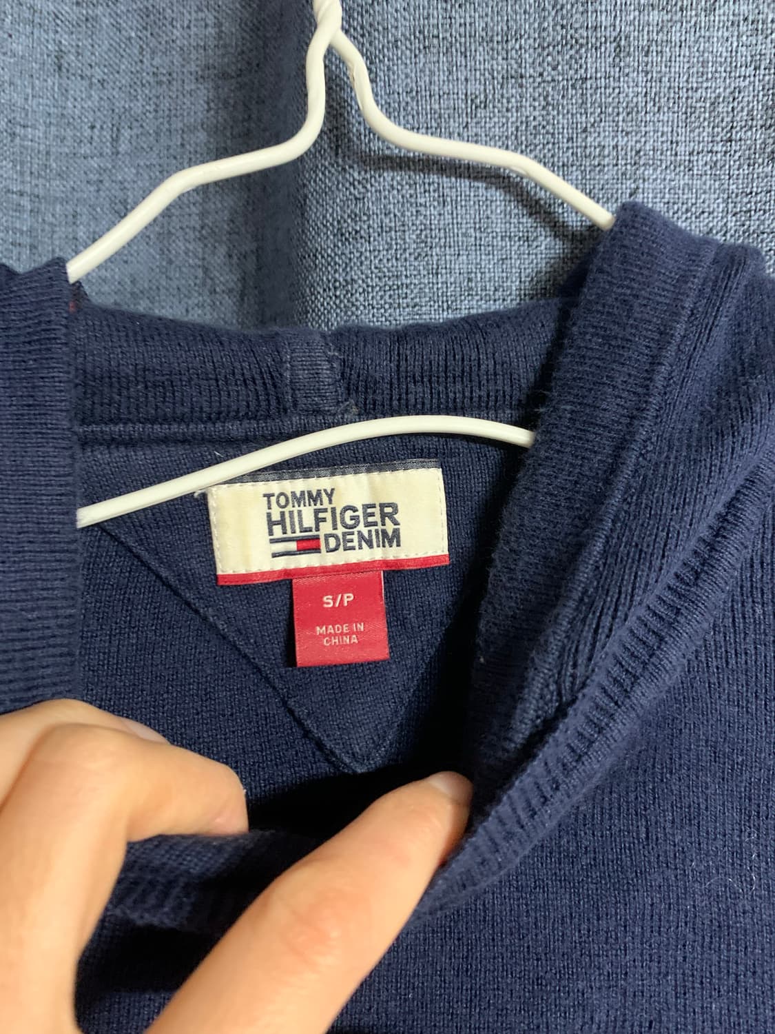 타미힐피거 네이비 니트 크롭 후드 상품이미지3