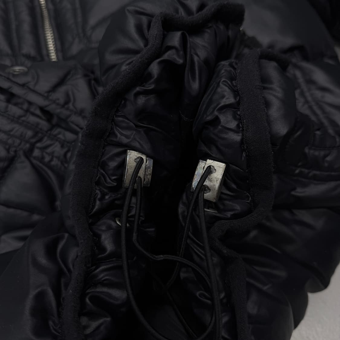 디젤 바이커 구스다운 나일론 패딩 블랙 상품이미지7