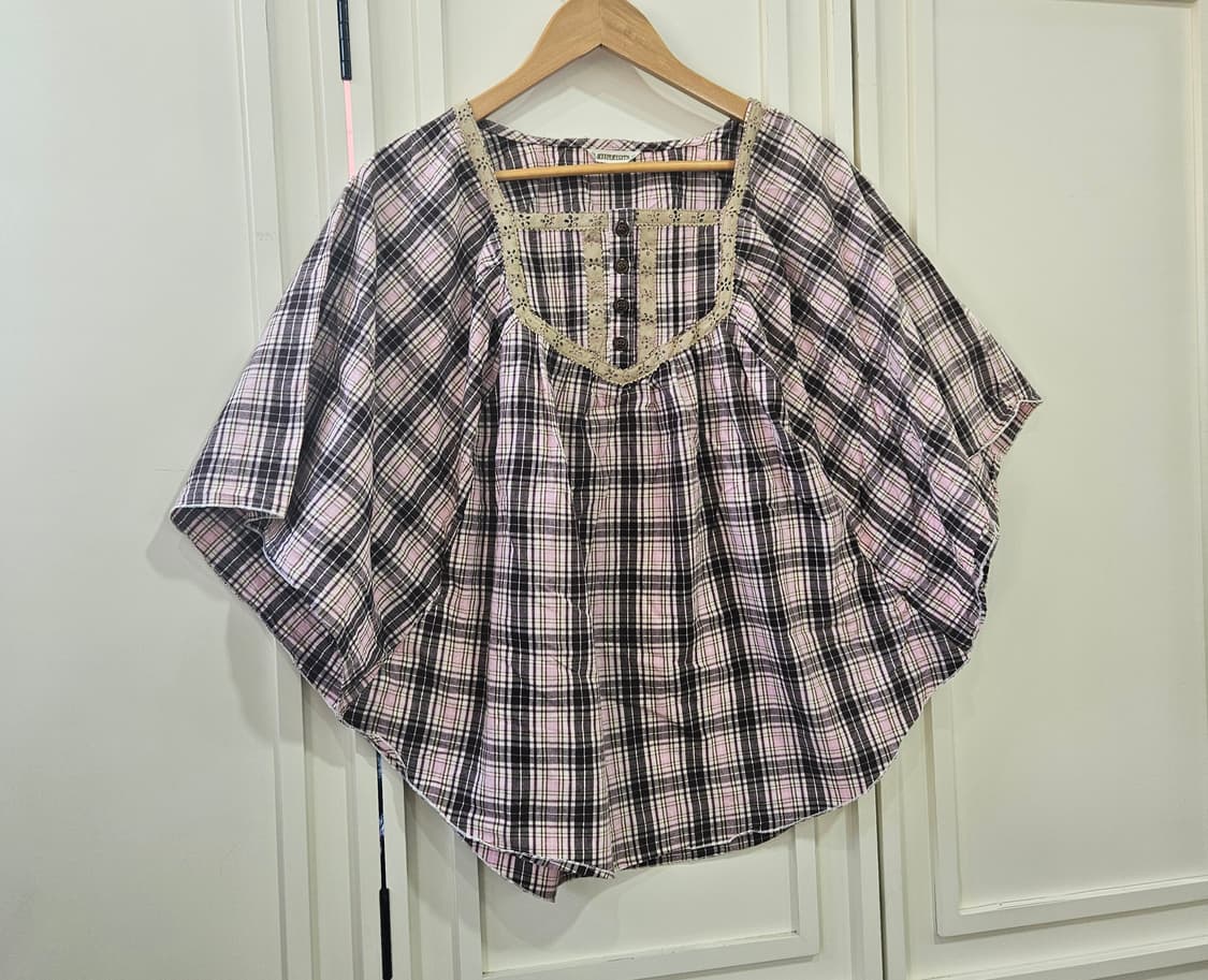 딸기초코 체크 판쵸블라우스 상품이미지2