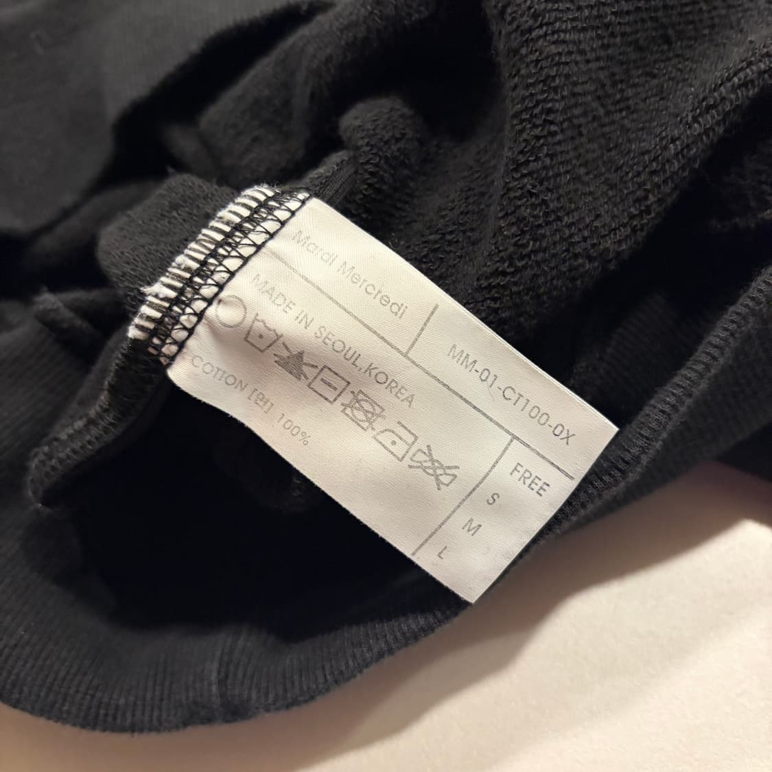 마르디 메크르디 플라워 맨투맨 블랙 D281 상품이미지6