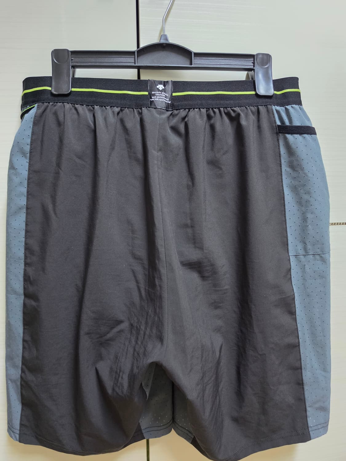 데상트기능성반바지 L 상품이미지2