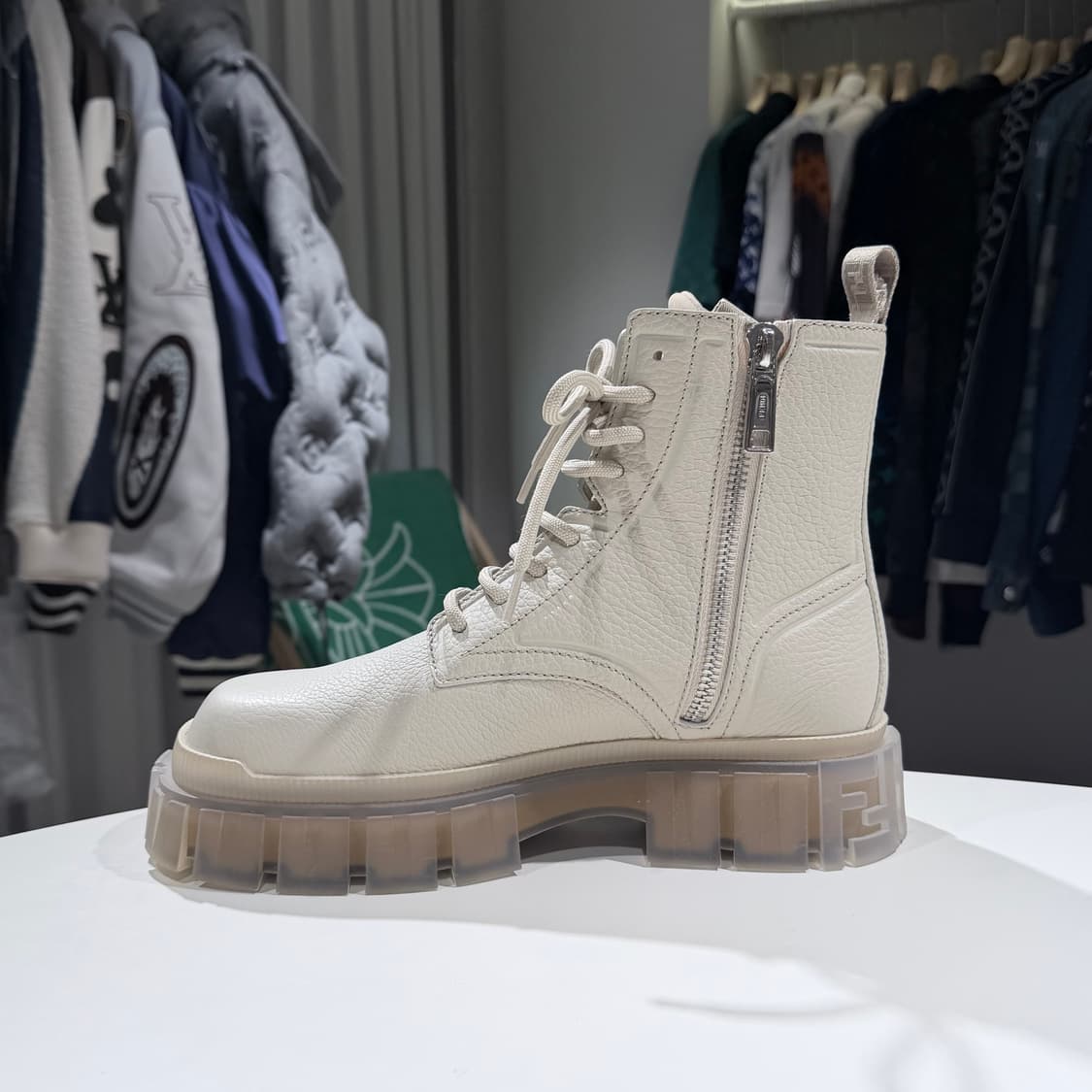 (A+/7) / 펜디 포스 컴뱃 워커 부츠 레더 가죽 아이보리 상품이미지6