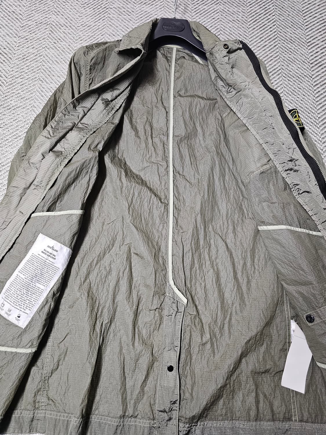 스톤아일랜드 나일론 메탈 립스탁 자켓 상품이미지6