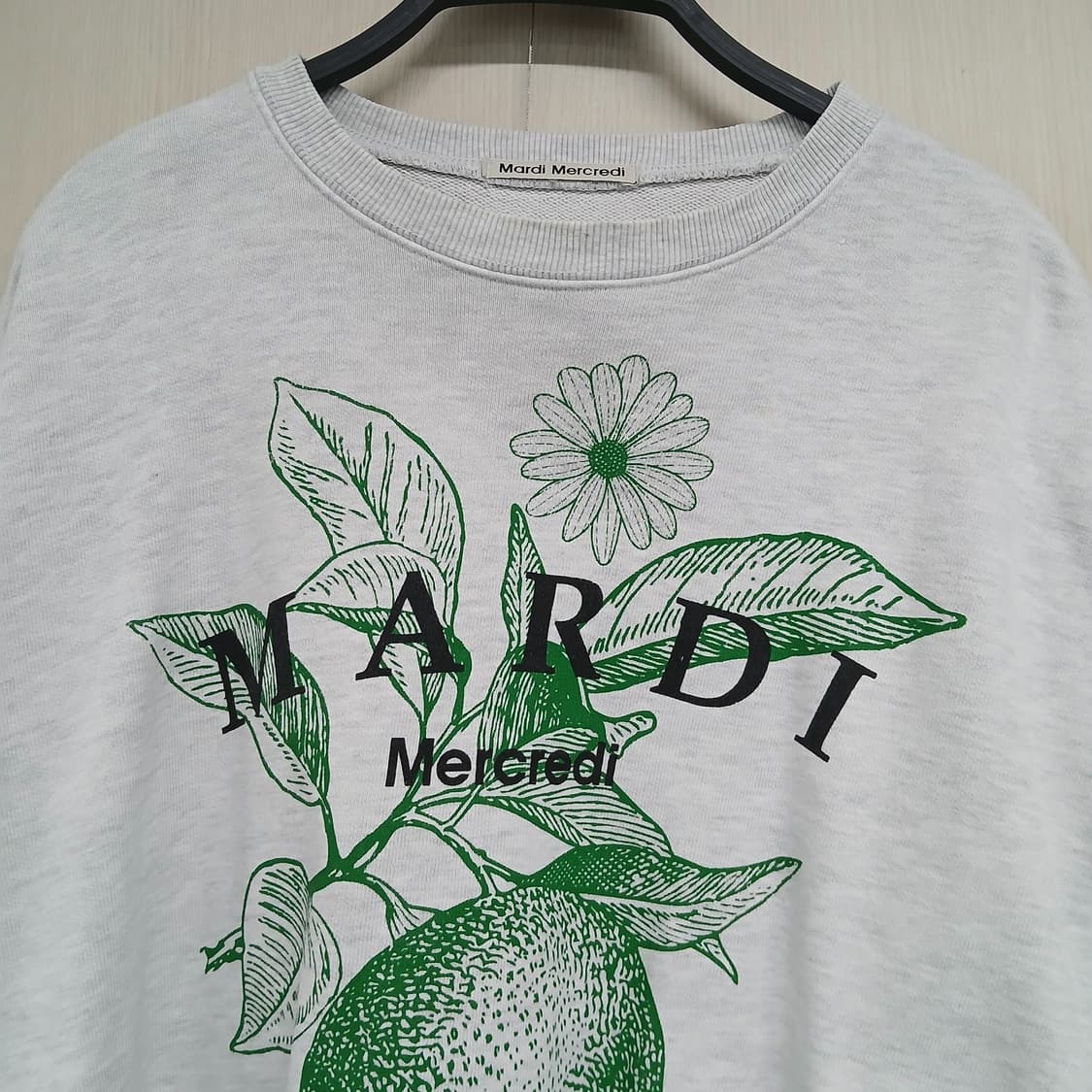 마르디메크르디 맨투맨 상품이미지2