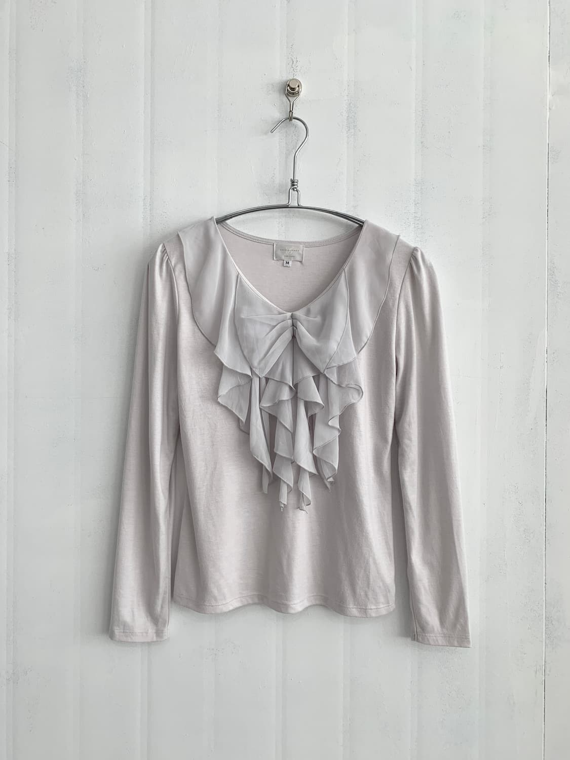 Soft Gray Ruffle Top 상품이미지1