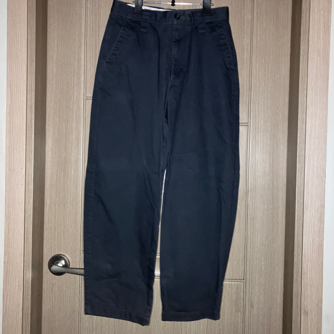 유니클로 와이드핏 치노팬츠 상품이미지1