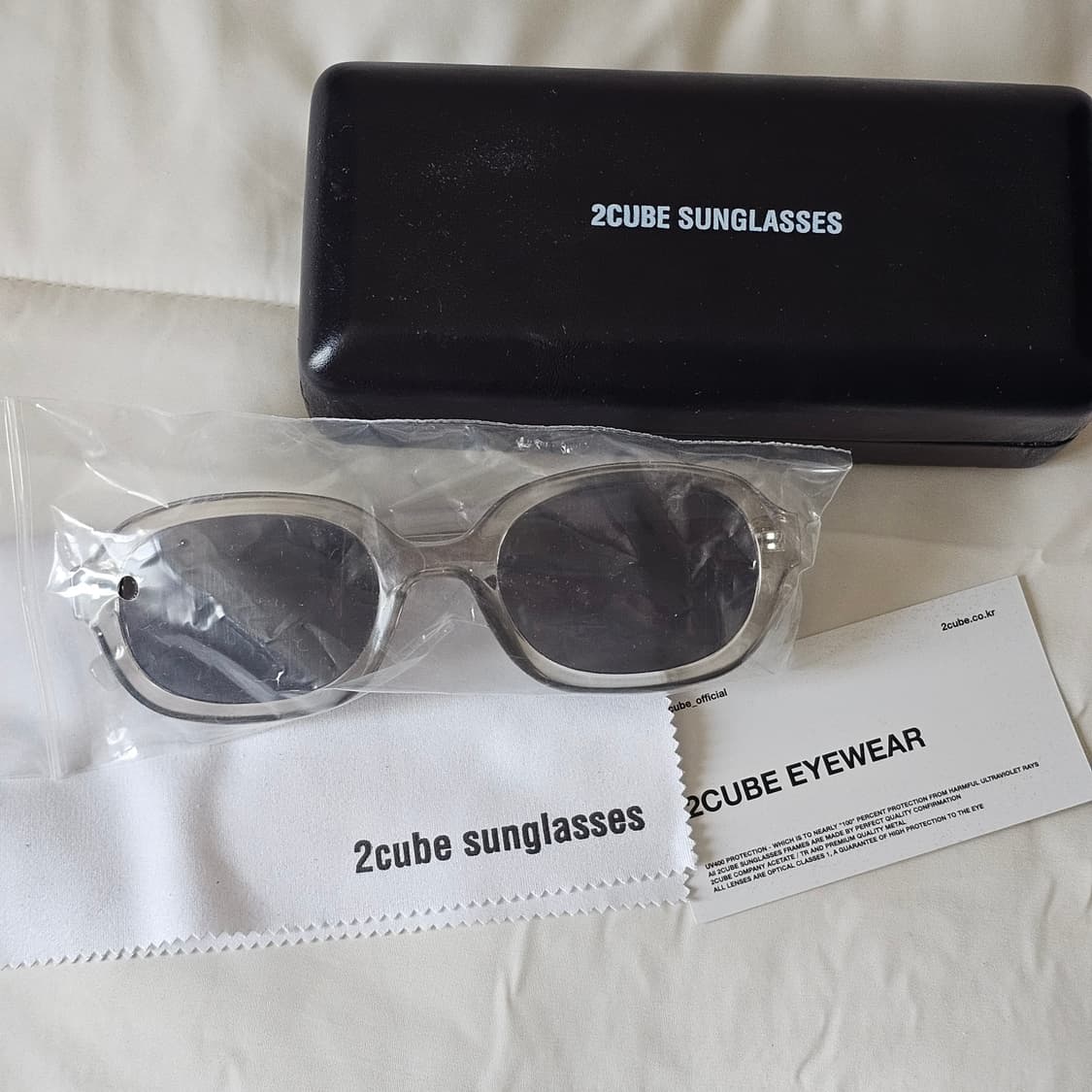 새제품) 2cube 투큐브 선글라스 반투명테  블랙 그레이 런닝 등산 상품이미지1