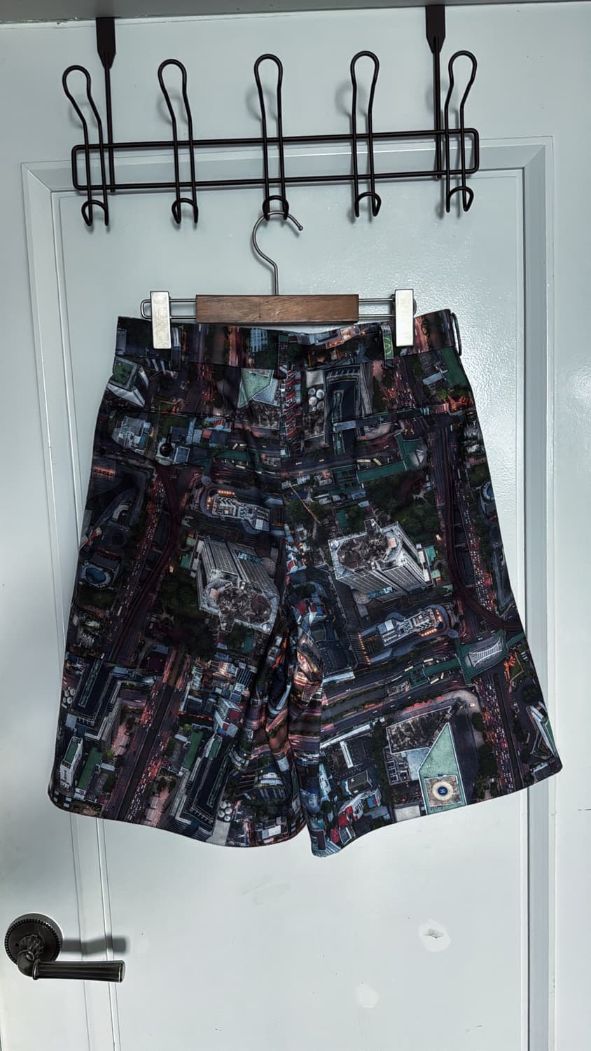 꼼데가르송 옴므 플러스 18aw 오버사이즈 그래픽 쇼츠 상품이미지2