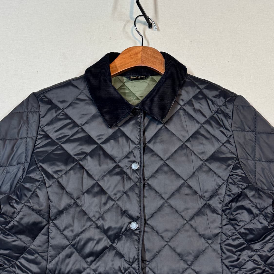 여L) 바버 데브론 퀼티드 자켓 블랙 올리브 상품이미지2