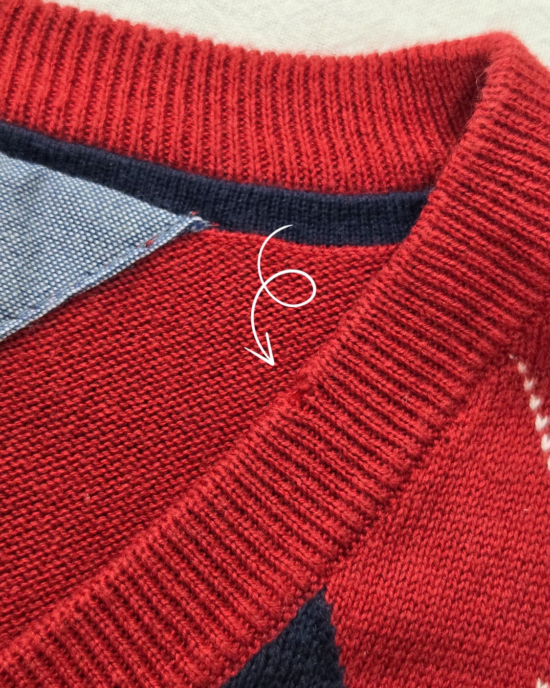 타미힐피거 클래식 아가일 브이넥 니트 상품이미지5