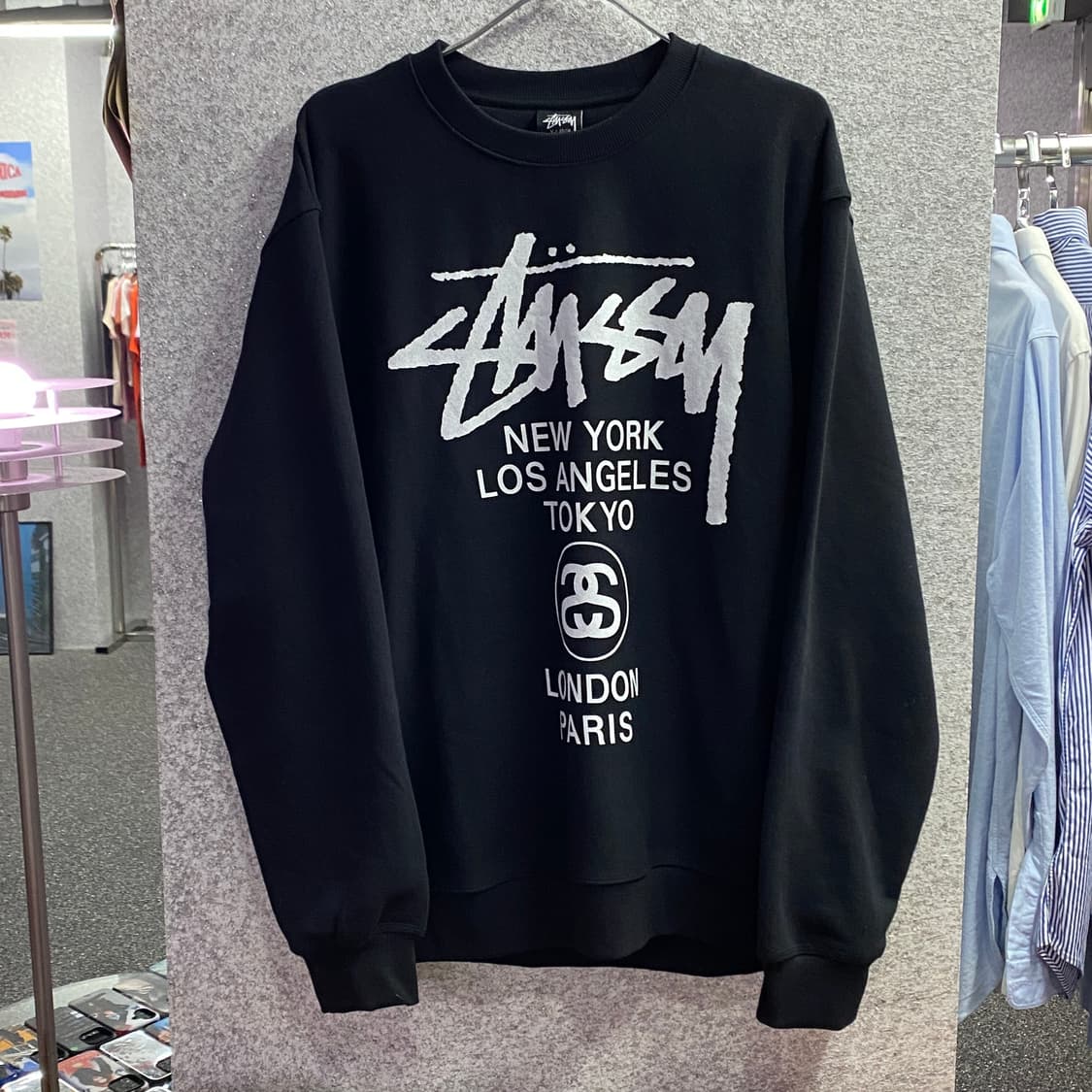 스투시 월드투어 빅로고 블랙 맨투맨 B3125 상품이미지2