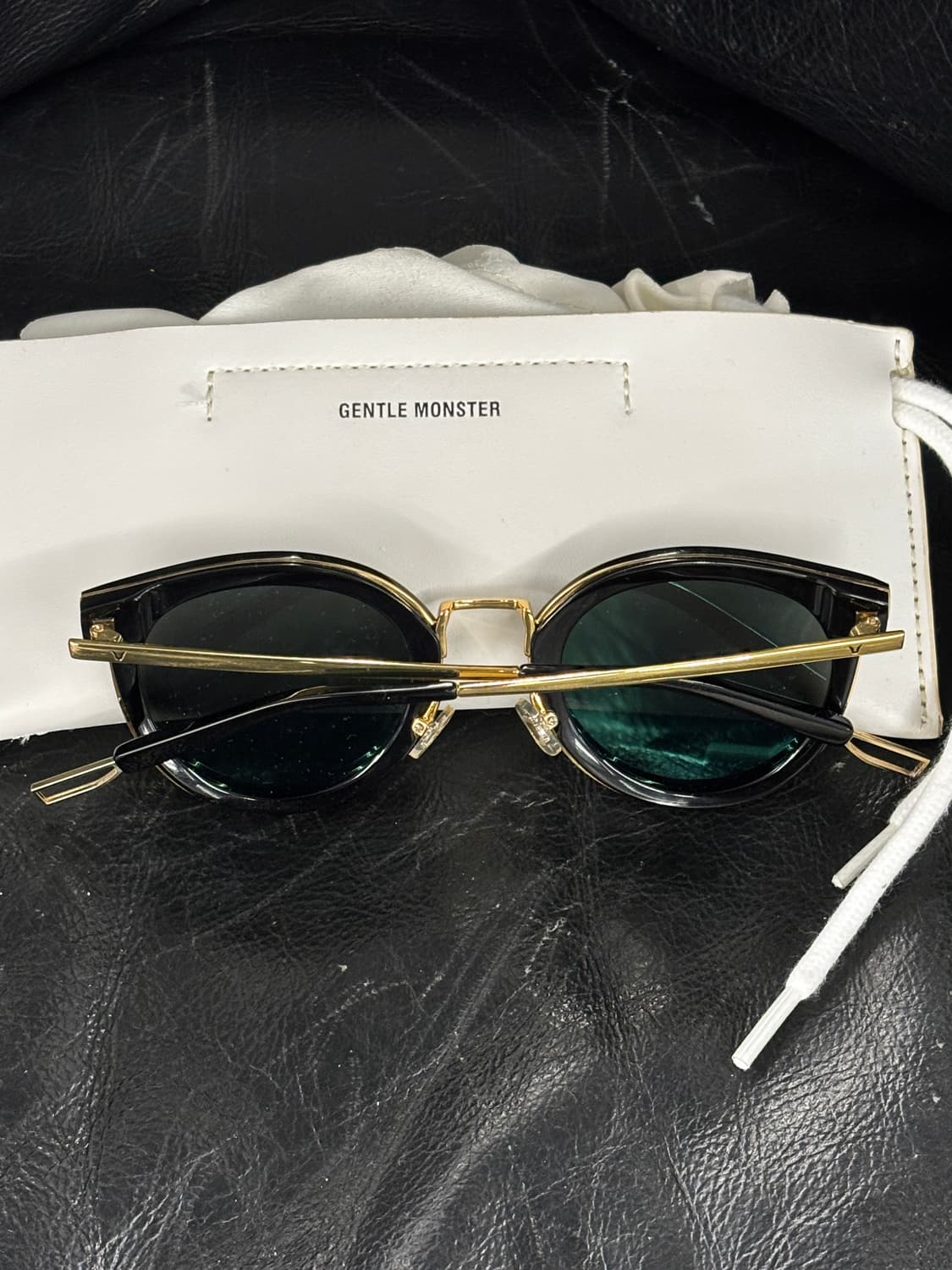 젠틀몬스터 멀린 01 블랙 선글라스 상품이미지3