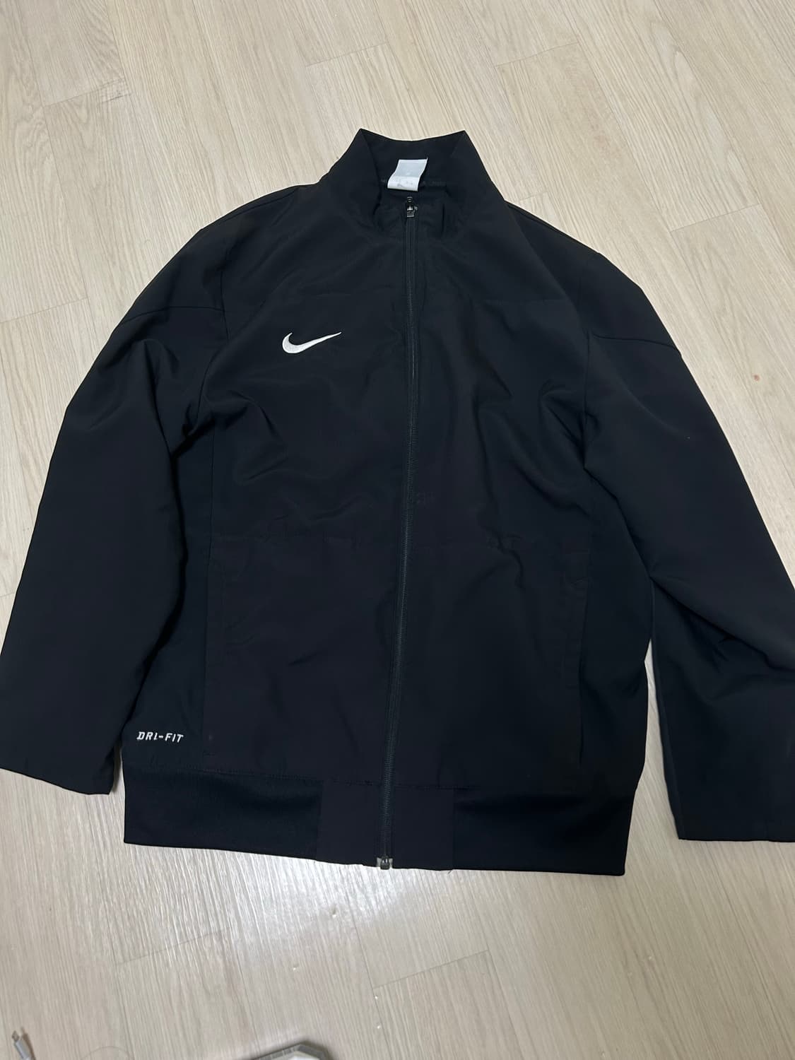 나이키 드라이핏 바람막이 L 상품이미지1