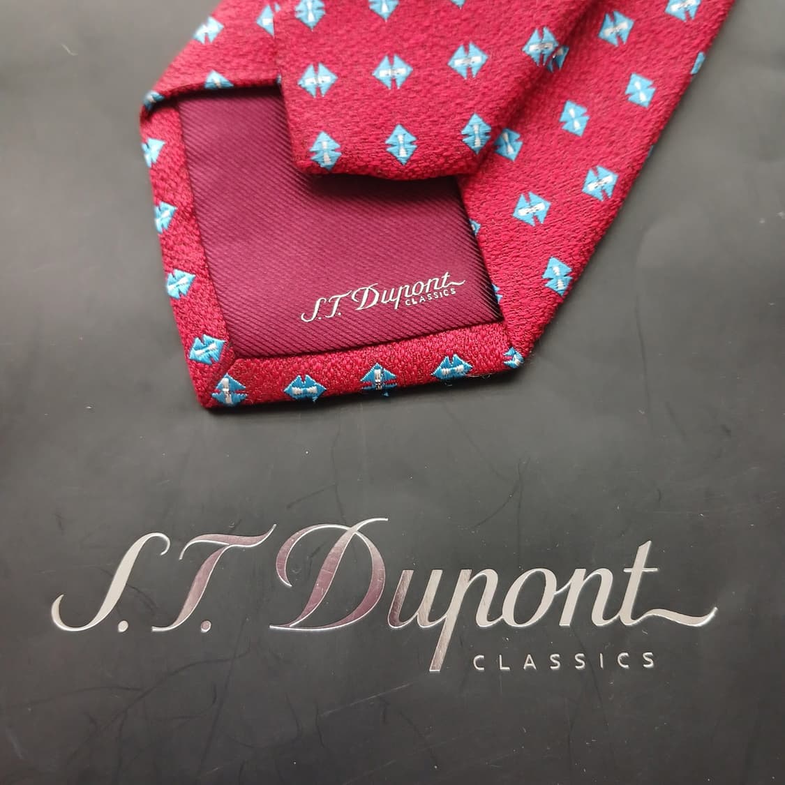 에스 티 듀퐁 실크 슬림 자수 넥타이 7.9cm A+등급 A18610
 상품이미지5