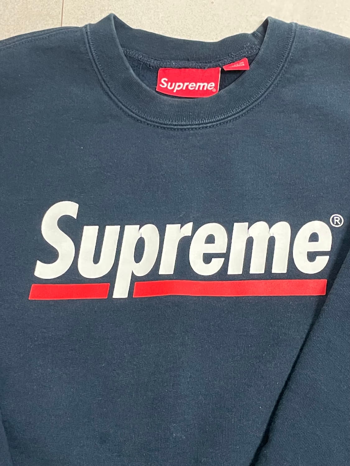 슈프림 언더라인 크루넥 상품이미지2