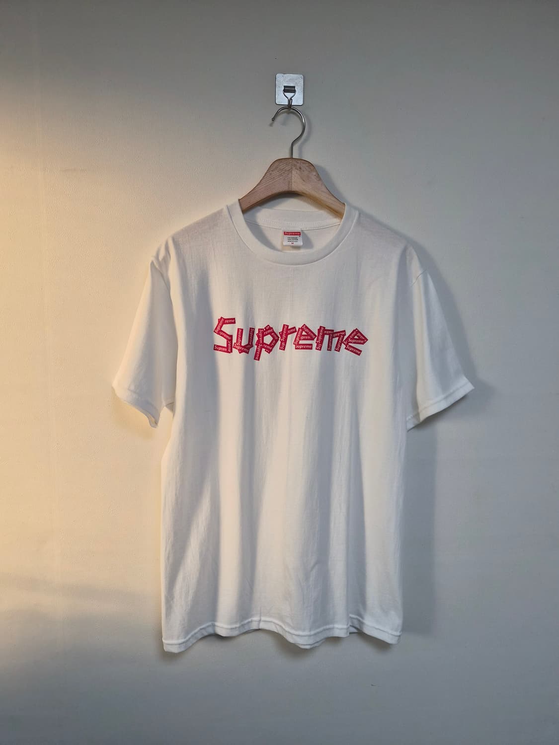 슈프림supreme 로고 티셔츠 M사이즈 - T62 상품이미지1