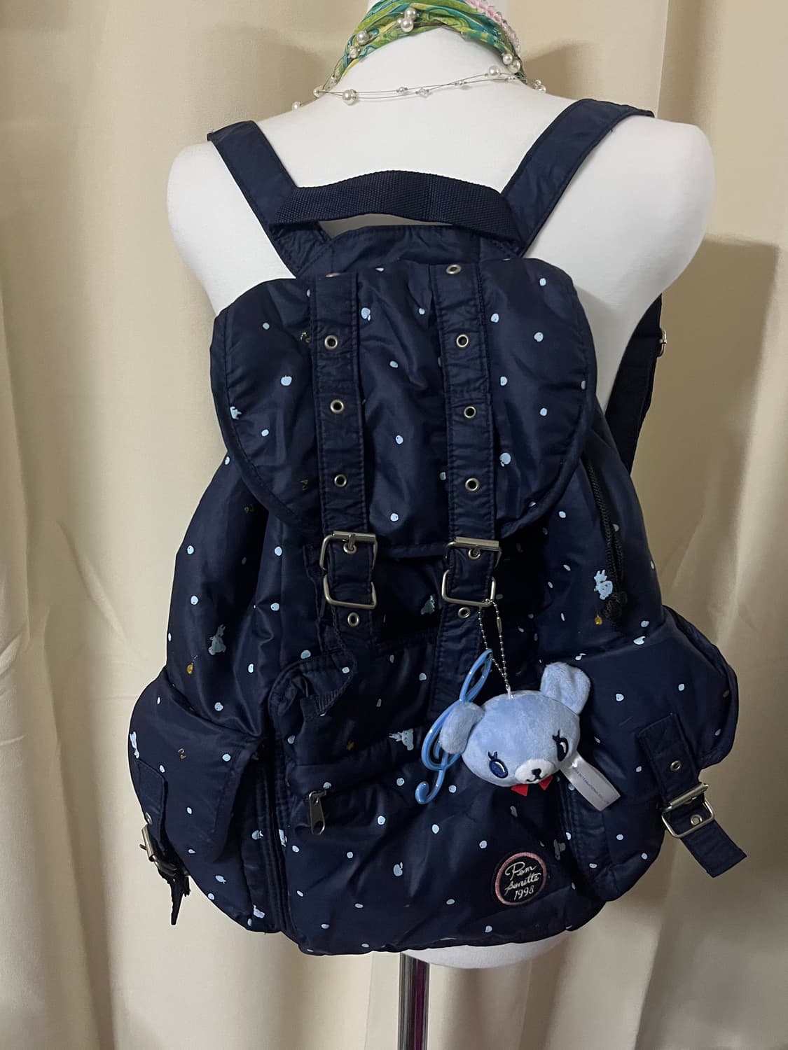 폼포넷 패딩재질 네이비 백팩 🌀 상품이미지4