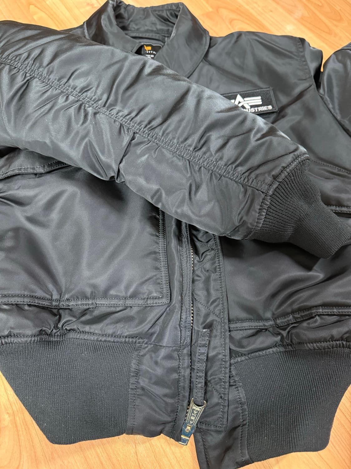 알파인더스트리 CWU-45/P 블랙 M 자켓 상품이미지3