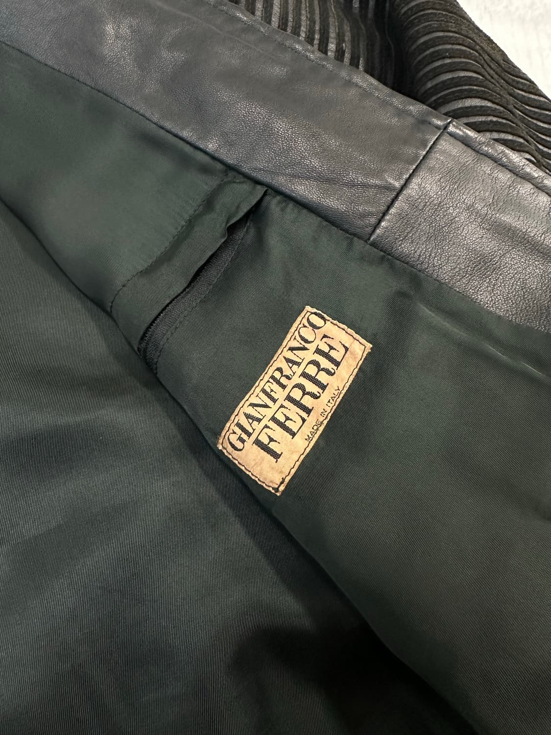 ( 100-105)지안프랑코페레 펠레가죽 봄버 자켓 상품이미지6