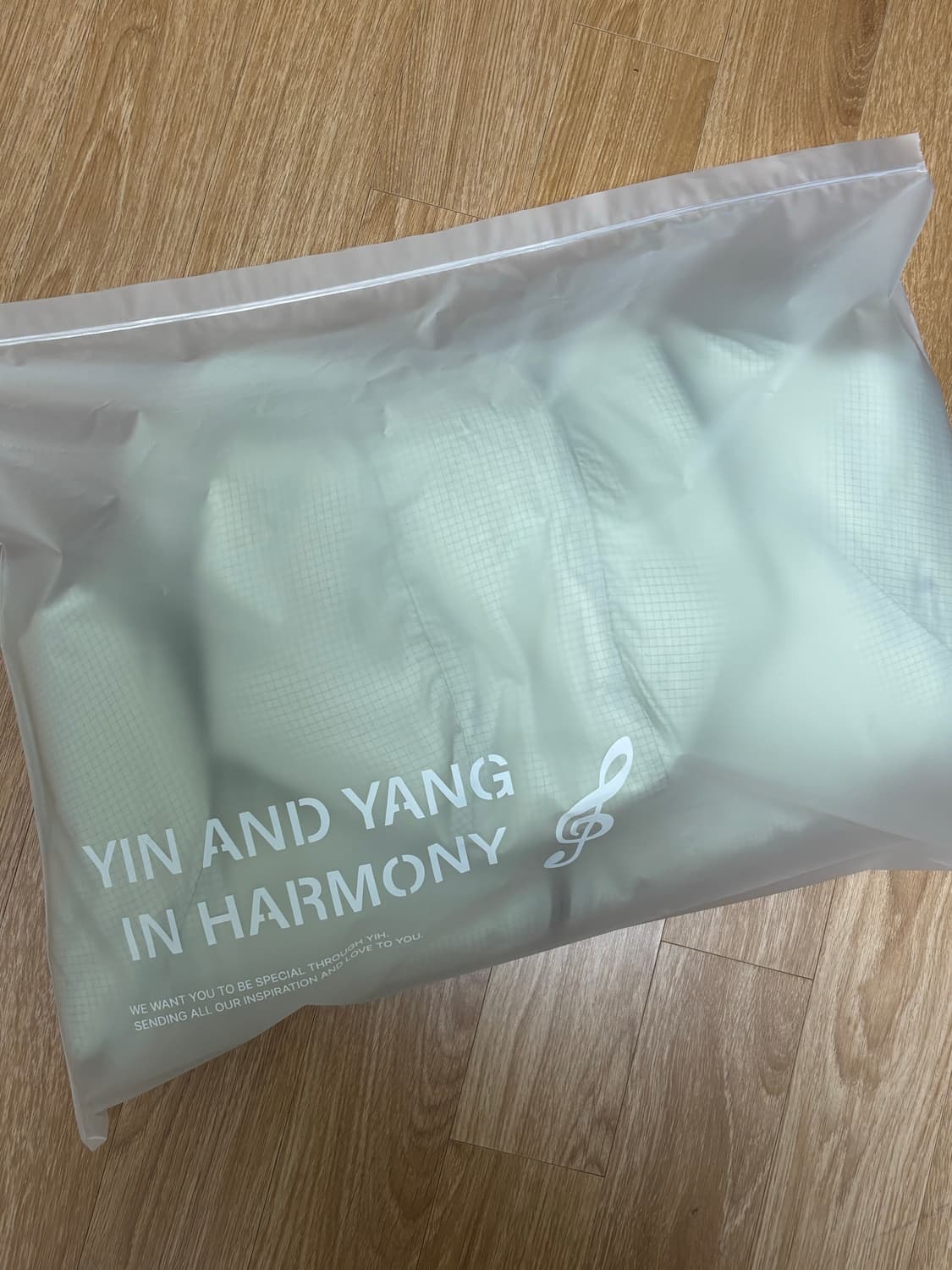 인앤양인하모니 리버시블 패딩 피스타치오 상품이미지6