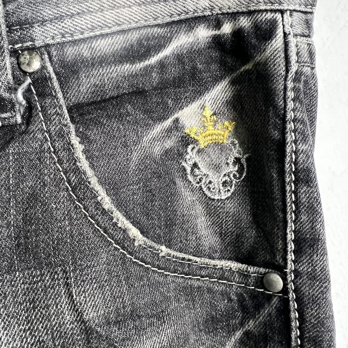 Varosh 디스트레스드 흑청 워싱 데님 팬츠 42 상품이미지8