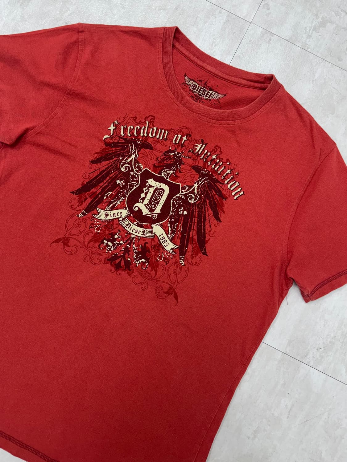 •디젤 Y2K 그래픽 반팔 티셔츠 상품이미지2