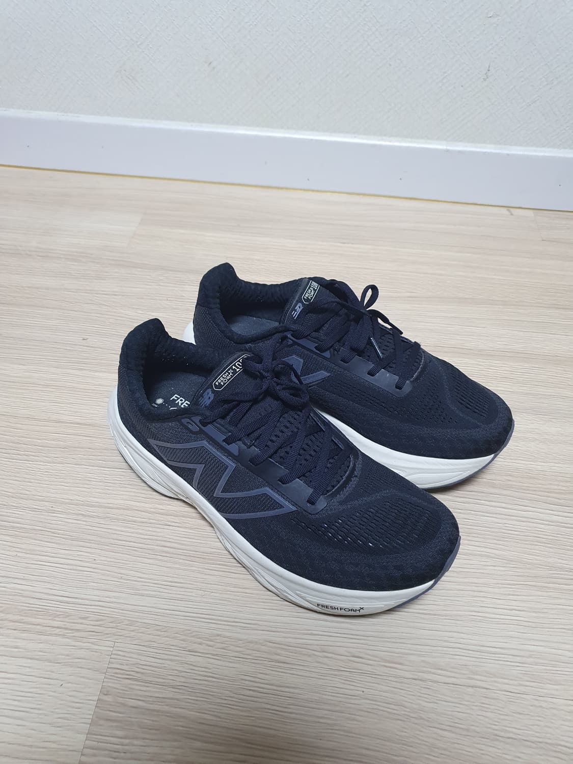 뉴발란스 1080 v14 운동화 285 상품이미지2