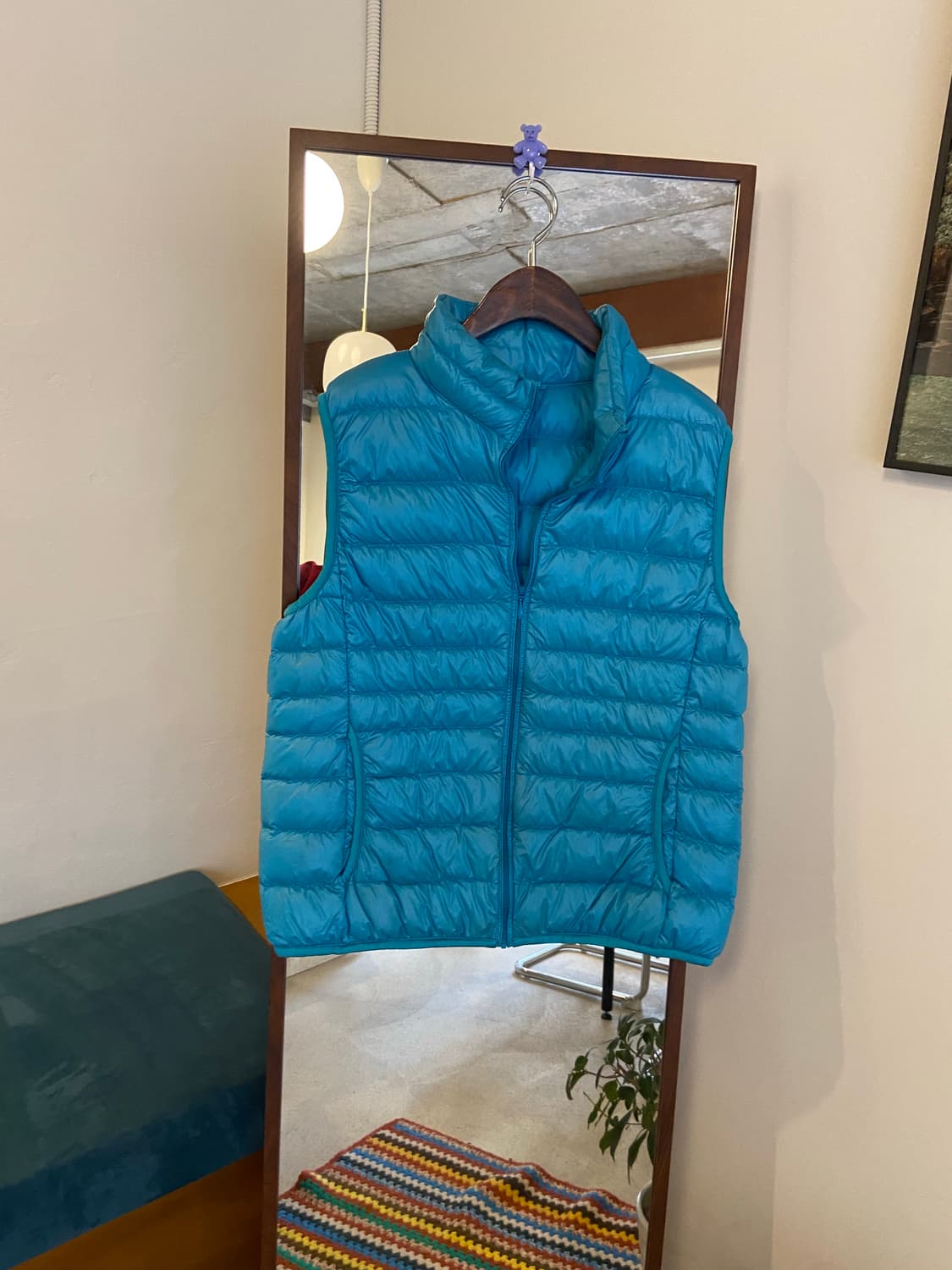 유니클로 여성용 경량 패딩 조끼 상품이미지2