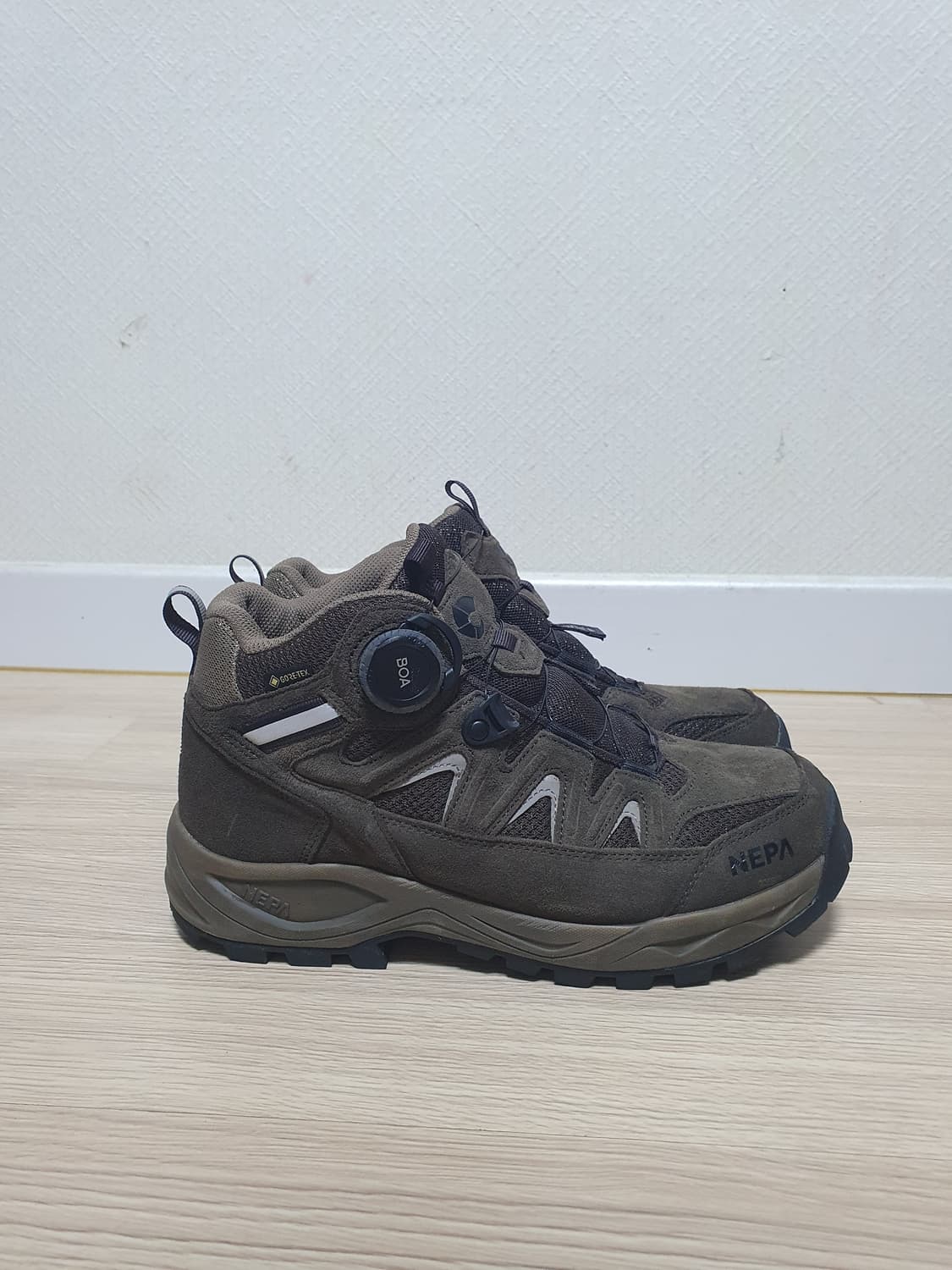 네파 칸네토 비브람 등산화 250 상품이미지1