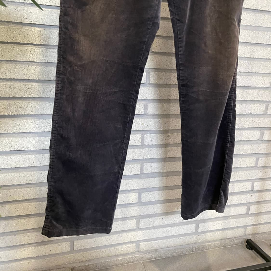 Wrangler 랭글러 코듀로이 팬츠 레귤러핏 백 로고 디테일 네이비 상품이미지5