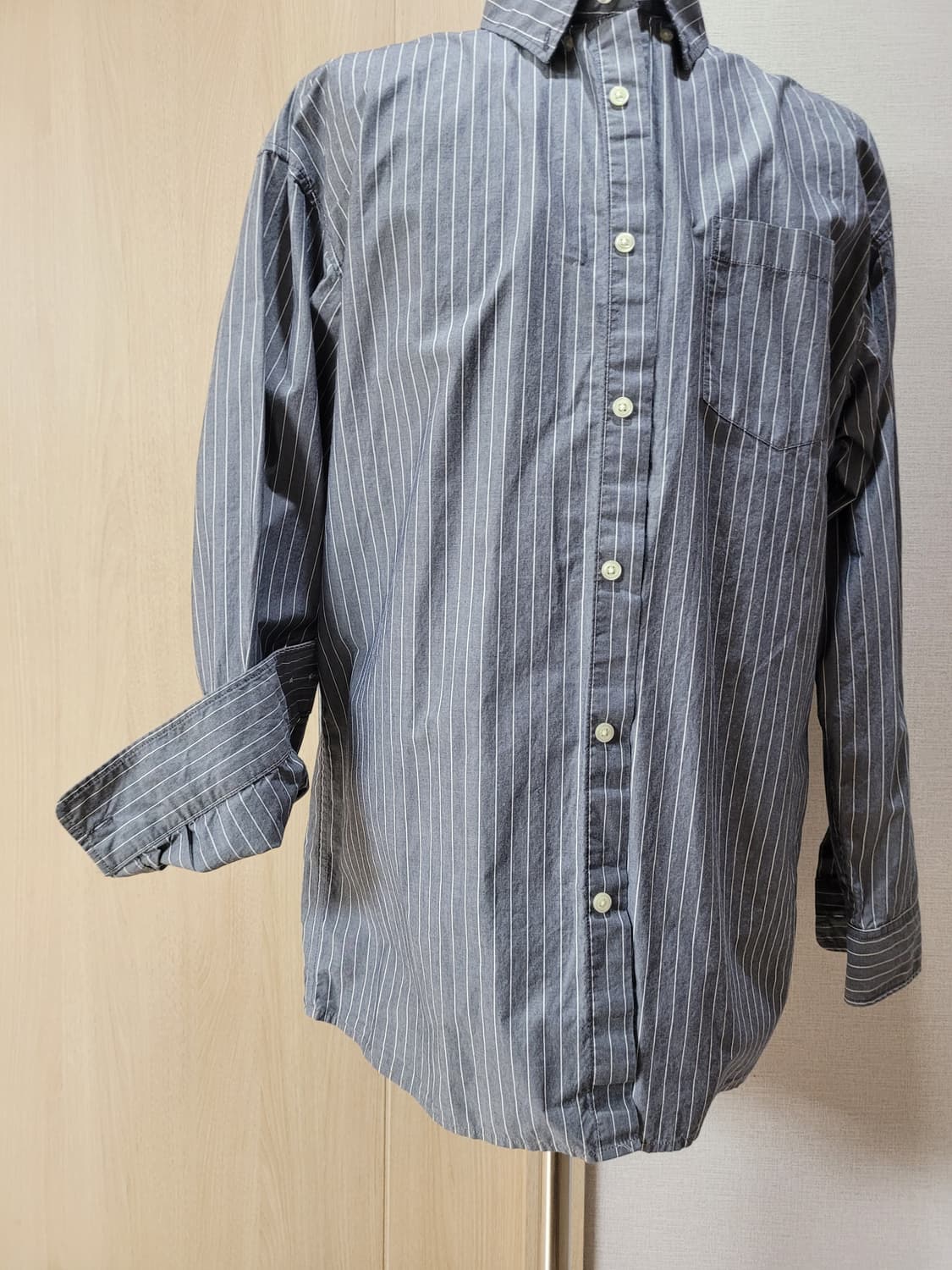 스파오 SPAO 남자 세로 스트라이프 셔츠 XL 그레이 상품이미지3