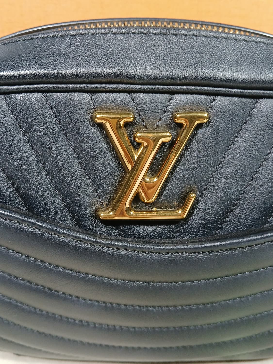 루이비통 뉴웨이브 카메라백 M53682 상품이미지2