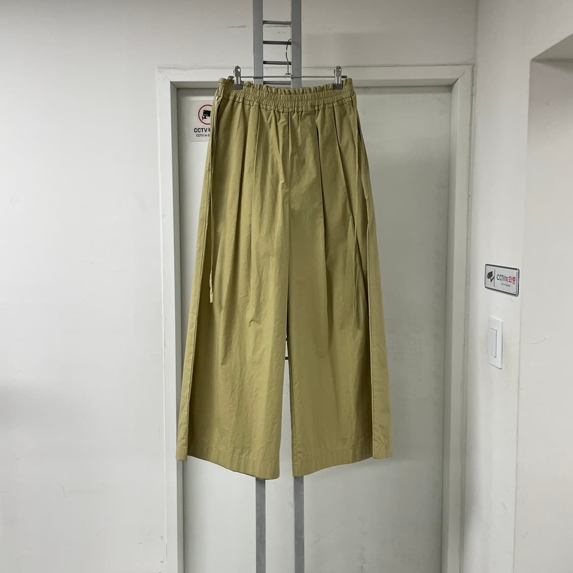 비이커 베이지 와이드 팬츠 2(W) 상품이미지4