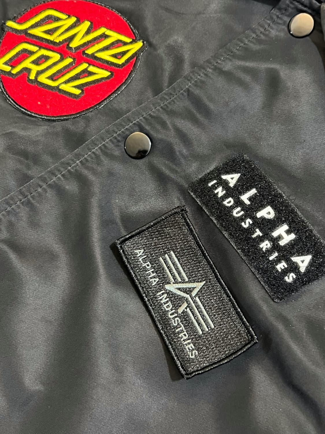 Alpah Industries x Santa cruz Coach Jace 상품이미지3