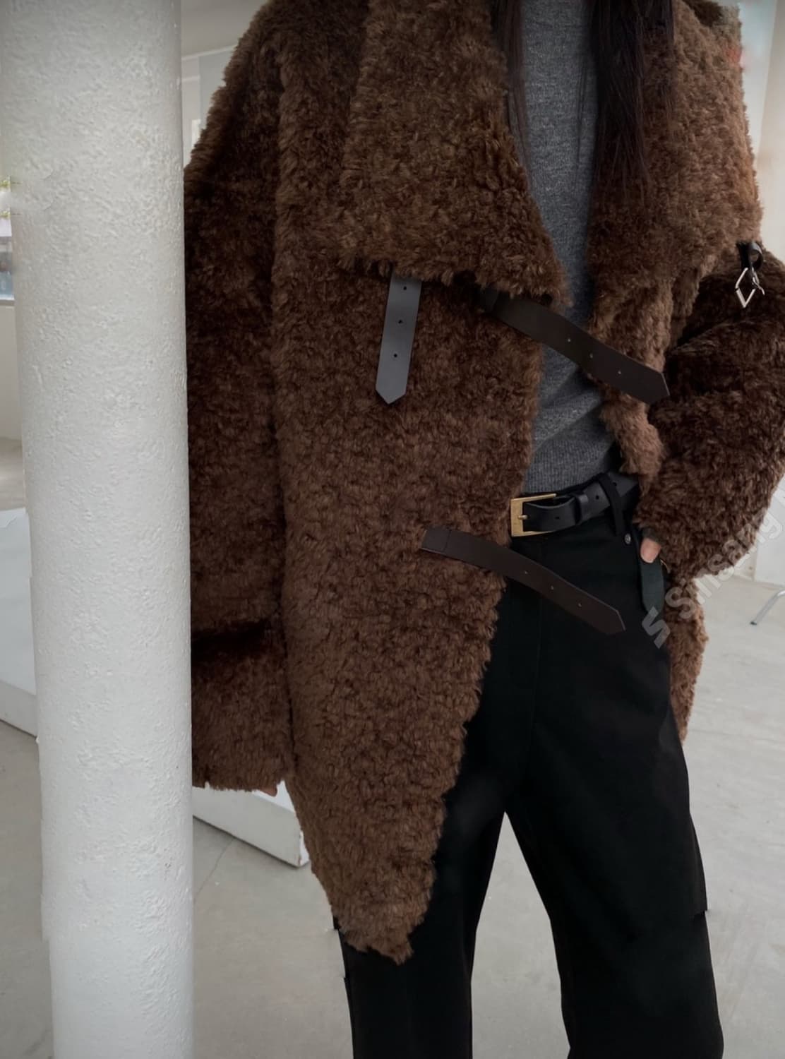 버클 퍼 무스탕 상품이미지1