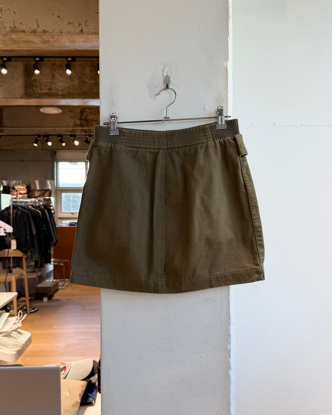 생로랑 카키 버튼 밴딩 미니스커트 상품이미지5