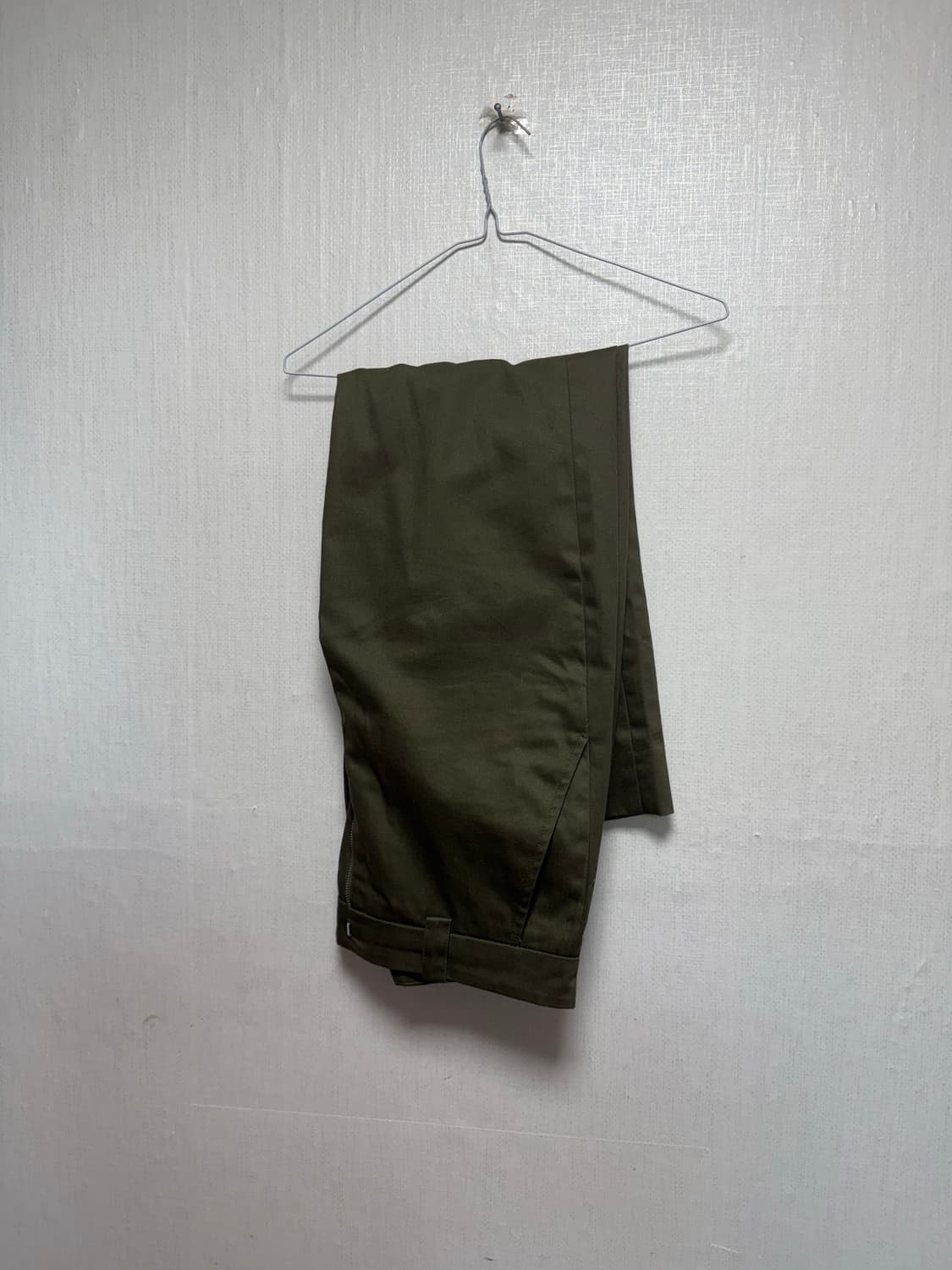 인뎁스리포트 idr 컴팩트 베이직 치노 올리브 상품이미지1