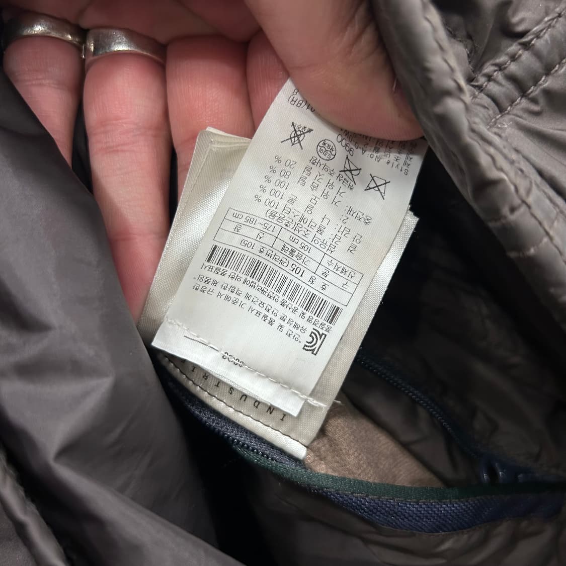 헨리코튼 구스다운 스웨이드 배색 후드 패딩 상품이미지4