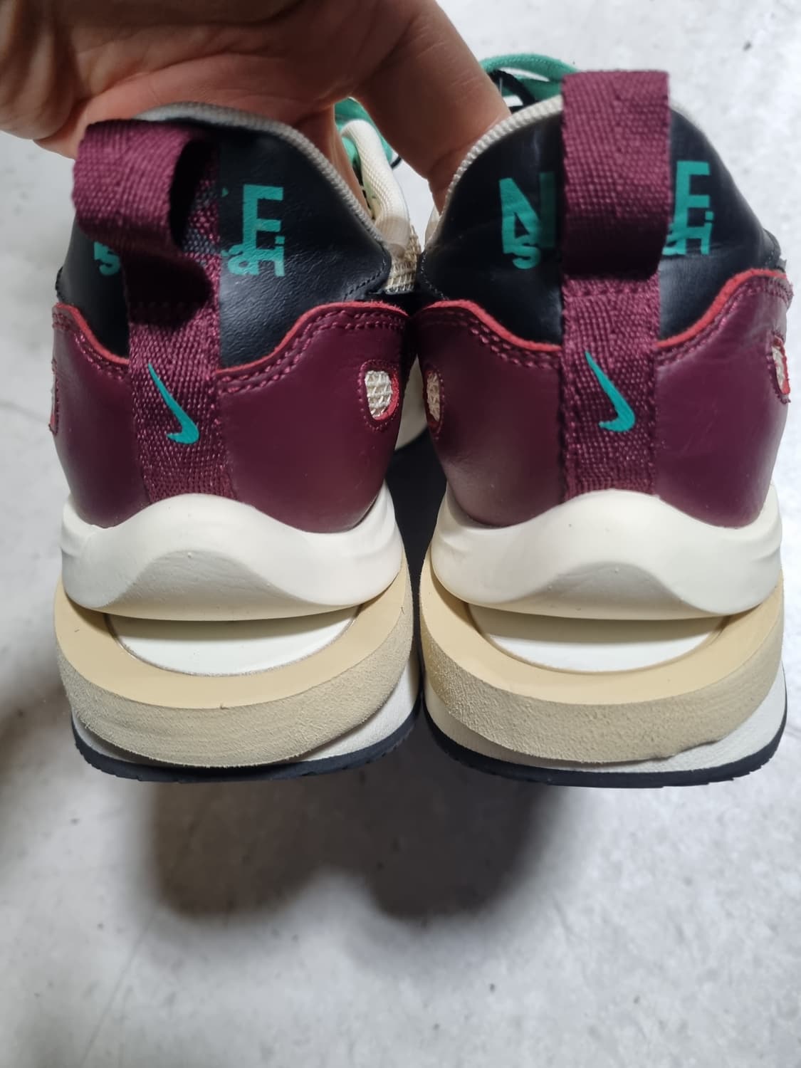 나이키 사카이 베이퍼와플 빌런 상품이미지3