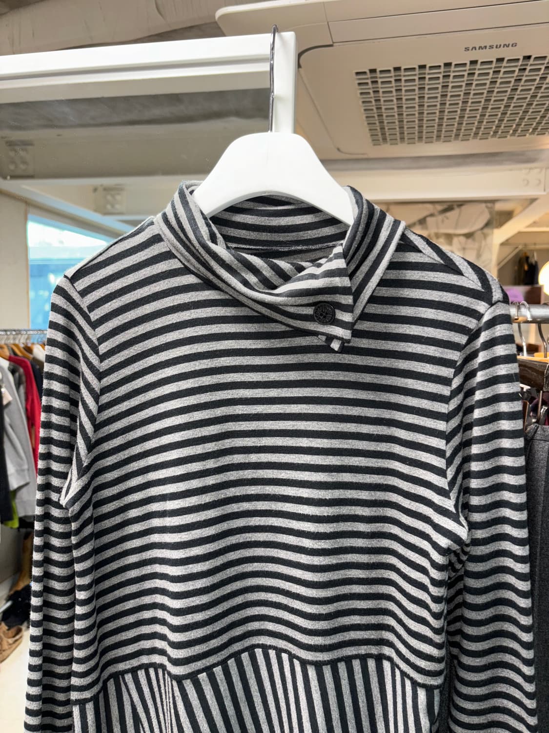 Gianni lo giudice 하이넥 스트라이프 니트 상품이미지3