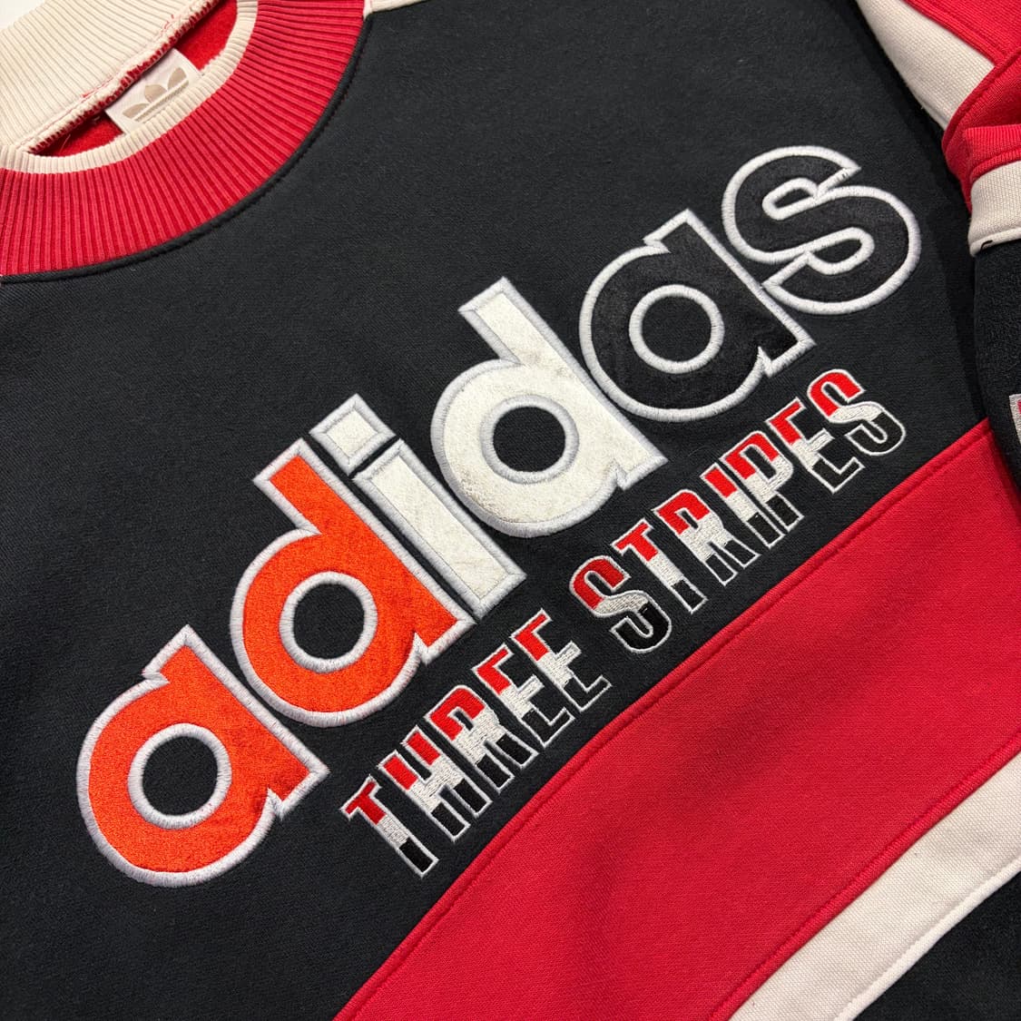 [L] 80-90s 아디다스 올드스쿨 쓰리 스트라이프 맨투맨 C394 상품이미지4