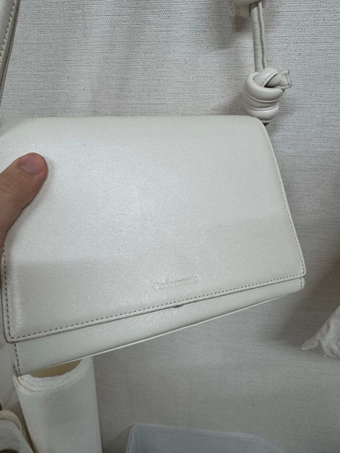코드먼츠 소가죽 화이트 숄더백 크로스백 상품이미지3
